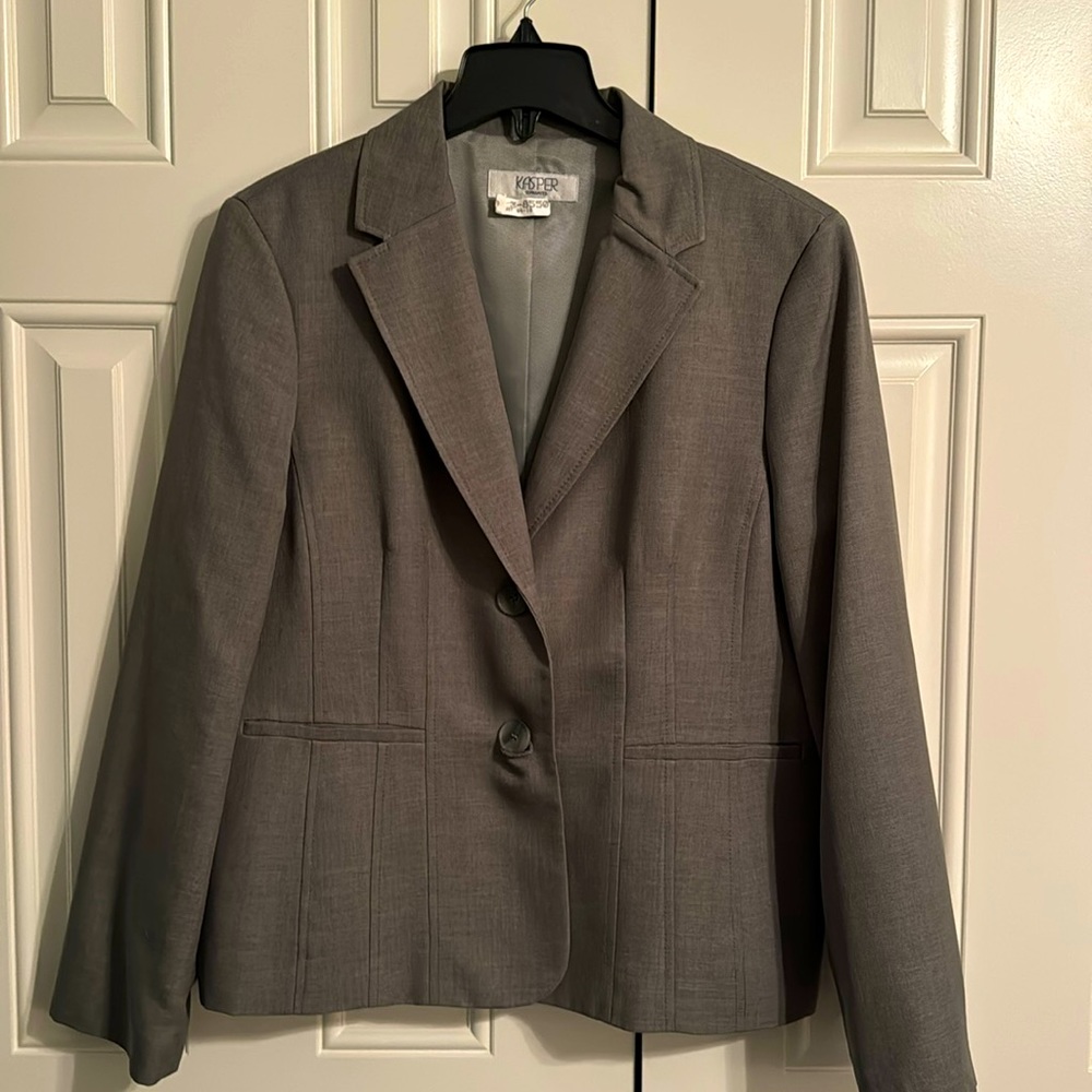 Kasper Separates grey suit jacket. Size 16
